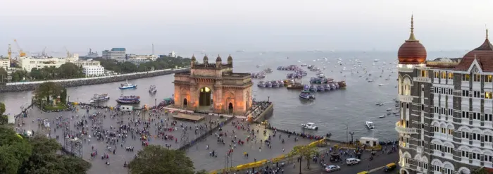 Framed Print : India, Mumbai, Maharashtra, The Gateway of India, monument commemorating the landing