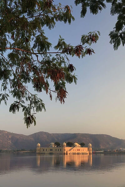 India, Rajasthan, Jaipur, Jal Mahal (Water Palace)