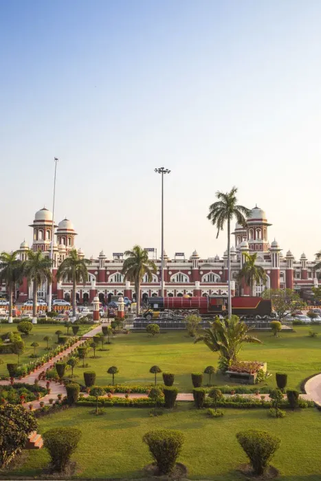Framed Print : India, Uttar Pradesh, Lucknow, Charbagh, Lucknow Railway station Framed Print : India, Uttar Pradesh, Lucknow, Charbagh, Lucknow Railway station