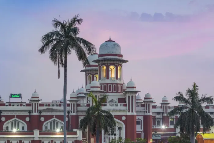 Framed Print : India, Uttar Pradesh, Lucknow, Charbagh, Lucknow Railway station