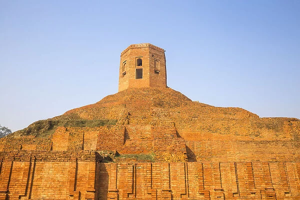 India, Uttar Pradesh, Sarnarth, near Varanasi, Chaukhandi Stupa, marks the spot where