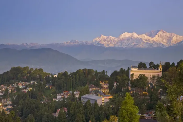 Framed Print : India, West Bengal, Darjeeling and Kanchenjunga Framed Print : India, West Bengal, Darjeeling and Kanchenjunga