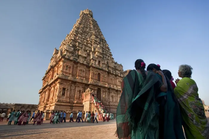 Framed Print : Indians visiting Thanjavur Temples (UNESCO World Heritage Site), Tamil Nadu, India