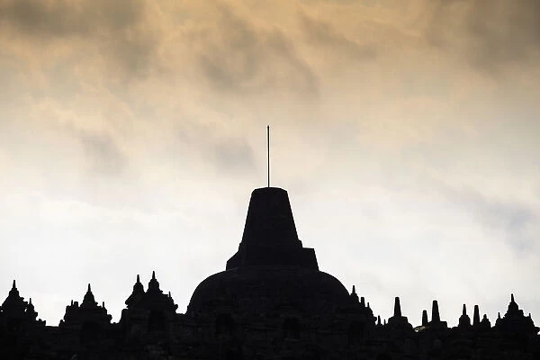 Indonesia, Java, Magelang, Borobudur Temple at twilight