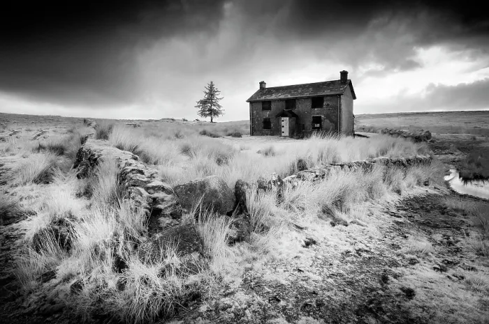 Framed Print : Infrared view of Nuns Cross Farm, near Princetown, Dartmoor National Park, Devon, England Framed Print : Infrared view of Nuns Cross Farm, near Princetown, Dartmoor National Park, Devon, England