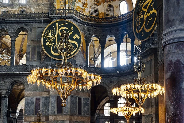 Interior of Aya Sofia (Hagia Sophia) Mosque, Sultanhamet, Istanbul, Turkey