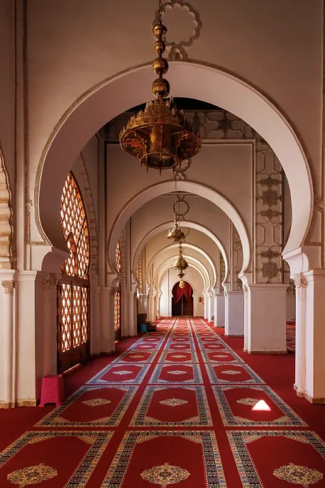 Framed Print : Interior of a Mosque in the old medina, Marrakech, Morocco Framed Print : Interior of a Mosque in the old medina, Marrakech, Morocco