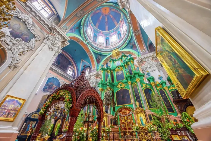 Framed Print : The Interior of the Orthodox Church of the Holy Spirit, Vilnius, Lithuania