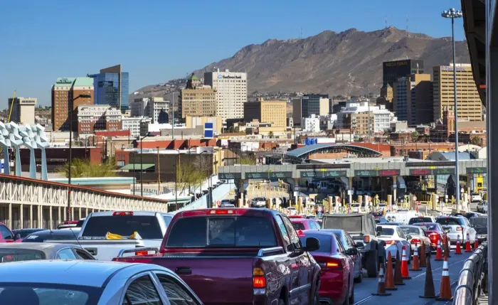 Framed Print : International Border Crossing Into El Paso, Texas From Ciudad Juarez, Mexico, Paso del Norte Port Of Entry Framed Print : International Border Crossing Into El Paso, Texas From Ciudad Juarez, Mexico, Paso del Norte Port Of Entry