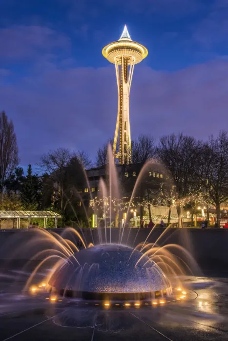 Framed Print : The International Fountain with Space Needle in the background, Seattle Center, Seattle