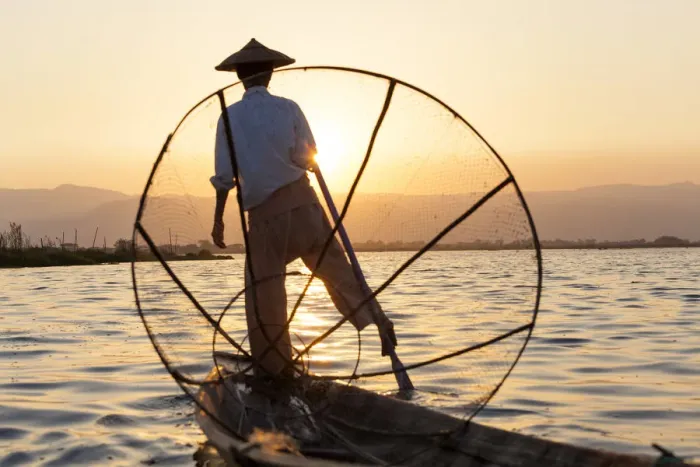 Framed Print : Intha Fisherman, Shan state - Inle Lake, Myanmar (Burma)