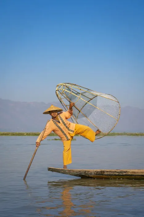 Framed Print : Intha fisherman with a traditional conical fishing, Lake Inle, Nyaungshwe Township Framed Print : Intha fisherman with a traditional conical fishing, Lake Inle, Nyaungshwe Township