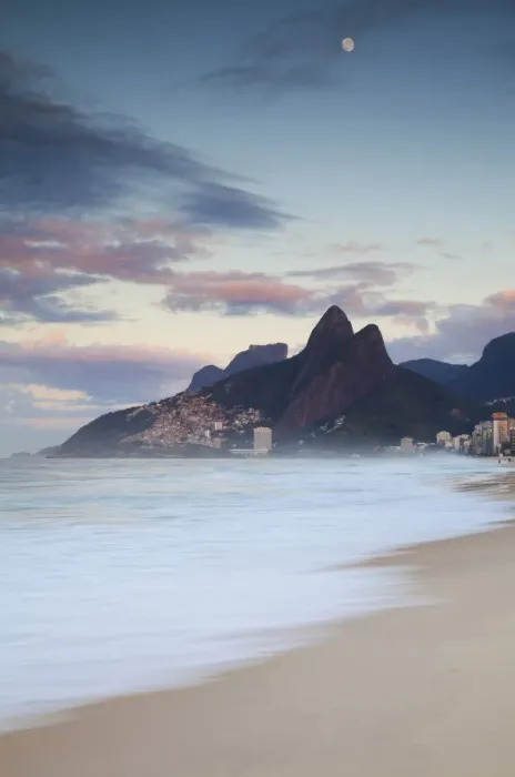 Framed Print : Ipanema beach at dawn, Rio de Janeiro, Brazil