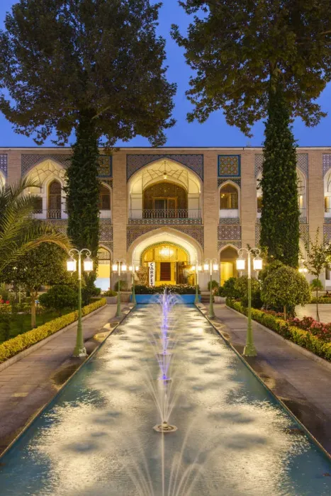 Framed Print : Iran, Central Iran, Esfahan, Abbasi Hotel, courtyard, dusk