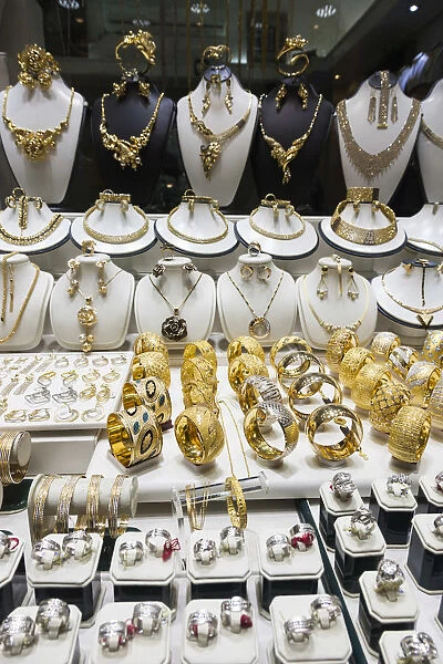Iran, Central Iran, Esfahan, Bazar-e Honar, jewelry market
