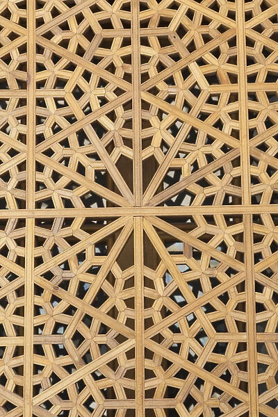 Iran, Central Iran, Esfahan, Naqsh-e Jahan Imam Square, Royal Mosque, latticework
