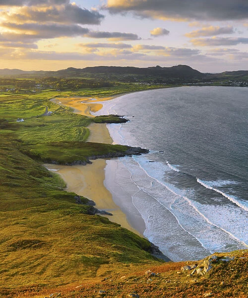 Ireland, Co. Donegal, Fanad, Ballymastoker bay overview at sunset