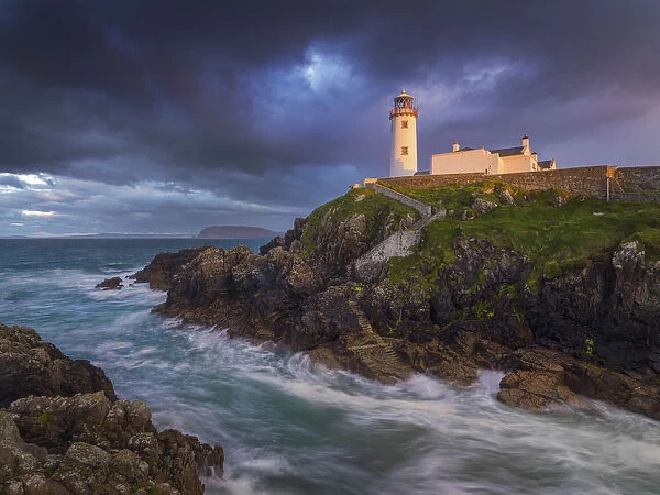 Ireland, Co. Donegal, Fanad, Fanad lighthouse at sunet