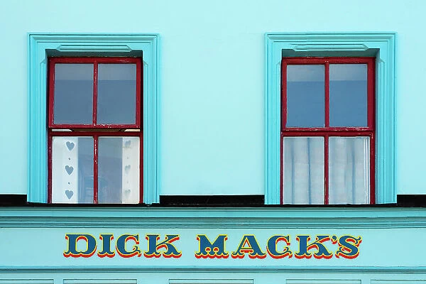 Ireland, Co. Kerry, Dingle, Dick Macks pub