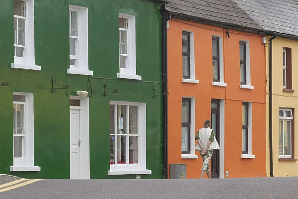 Ireland, County Cork, Beara Peninsula, Ring of Beara, Eyeries, colorful houses