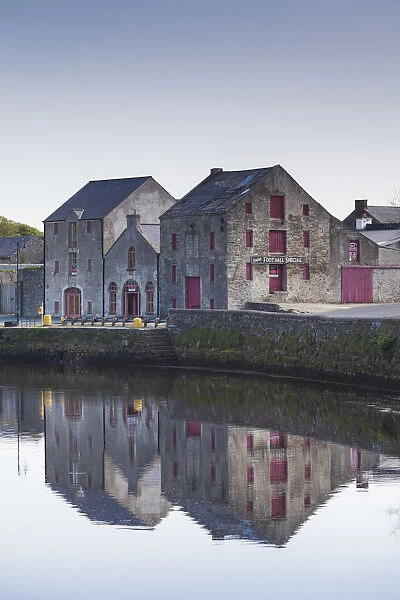 Ireland, County Donegal, Fanad Peninsula, Rathmelton, antique, waterfront warehouses