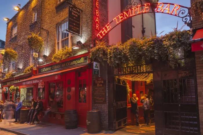 Framed Print : Ireland, Dublin, Temple Bar area, traditional pub exterior, The Temple Bar Pub, dusk Framed Print : Ireland, Dublin, Temple Bar area, traditional pub exterior, The Temple Bar Pub, dusk