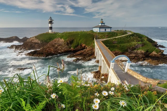 Framed Print : Isla Plancha Lighthouse, Ribadeo, Galicia, Northern Spain