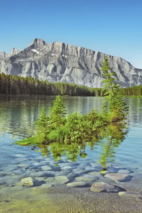 Framed Print : island in Two Jack Lake with Mount Rundle - Canada, Alberta, Banff National Park Framed Print : island in Two Jack Lake with Mount Rundle - Canada, Alberta, Banff National Park