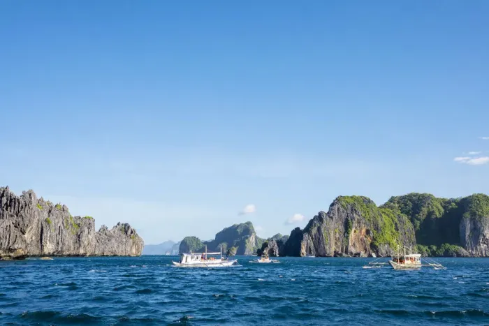 Framed Print : Islands and boats on Bacuit Bay, El Nido, Palawan, Philippines