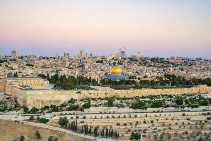 Framed Print : Israel, Jerusalem District, Jerusalem. Jerusalem skyline, Dome of the Rock on Temple Framed Print : Israel, Jerusalem District, Jerusalem. Jerusalem skyline, Dome of the Rock on Temple