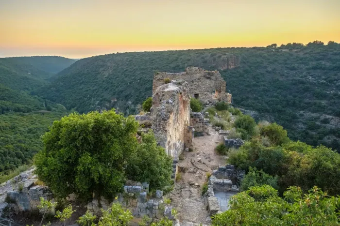 Framed Print : Israel, North District, Upper Galilee. Montfort Castle, a ruined Crusader fortress Framed Print : Israel, North District, Upper Galilee. Montfort Castle, a ruined Crusader fortress