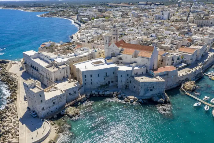 Framed Print : Italy, Apulia, Bari Province, old town of Giovinazzo