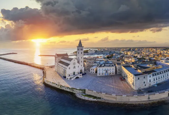 Framed Print : Italy, Apulia (Puglia), Barletta -Andria-Trani Province, Trani town and harbour Framed Print : Italy, Apulia (Puglia), Barletta -Andria-Trani Province, Trani town and harbour