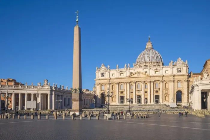 Framed Print : Italy, Lazio, Rome, The Vatican, St Peters Square, St Peters Basilica Framed Print : Italy, Lazio, Rome, The Vatican, St Peters Square, St Peters Basilica