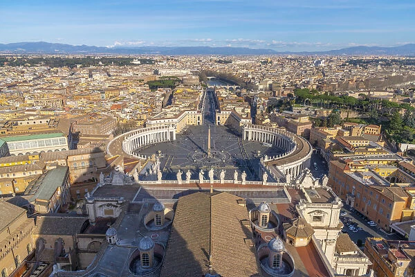 Italy, Lazio, Rome, The Vatican, St Peters Square from St Peter s