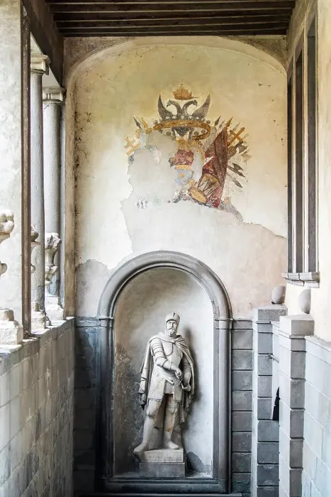 Framed Print : Italy, Lombardy, Bergamo, Urgnano, A warlord of the Albani family on the stairs of the Urgnano Fortress Framed Print : Italy, Lombardy, Bergamo, Urgnano, A warlord of the Albani family on the stairs of the Urgnano Fortress
