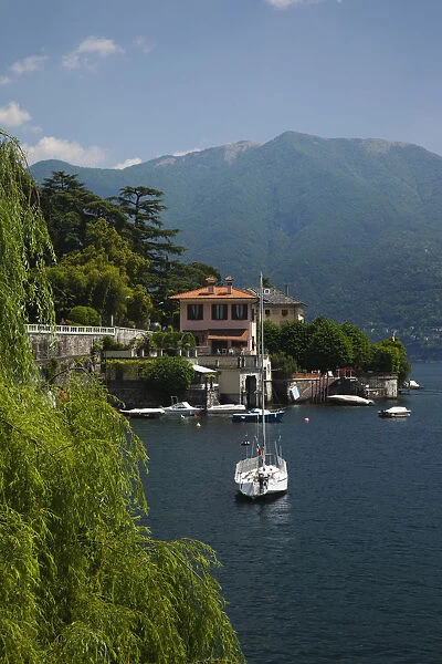 Italy, Lombardy, Lakes Region, Lake Como, Moltrasio, lakefront