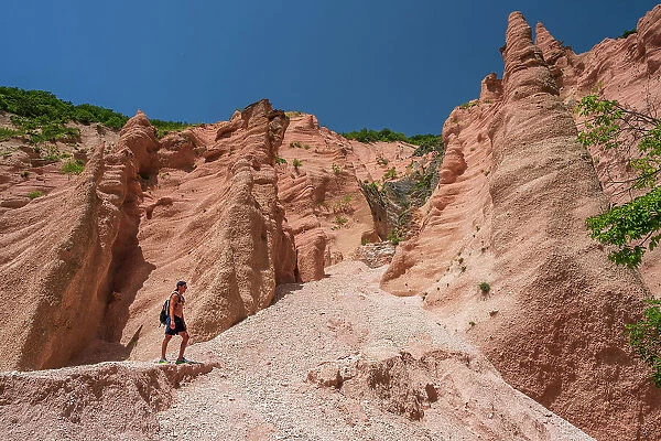 Italy, The Marches. At the rock formation Lame Rosse in the Monti Sibillini park