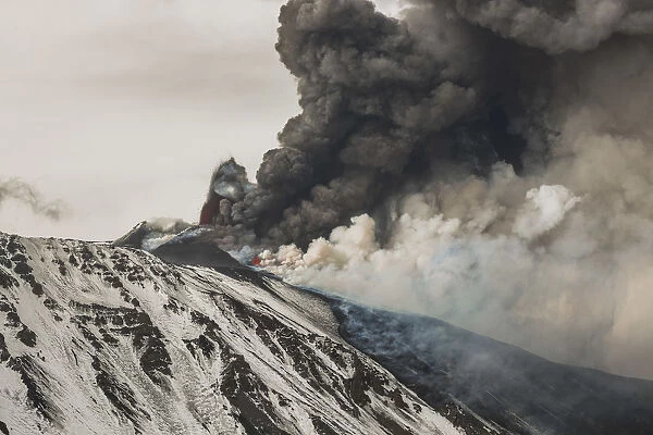 Italy, Mt. Etna, Sicily, 2nd paroxysmal of 2013 with spattering activity