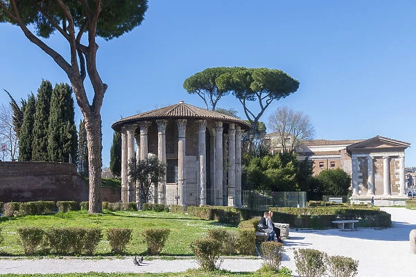 Italy, Rome, Via della Greca, Piazza Bocca della Verita, Forum Boarium, Temple of