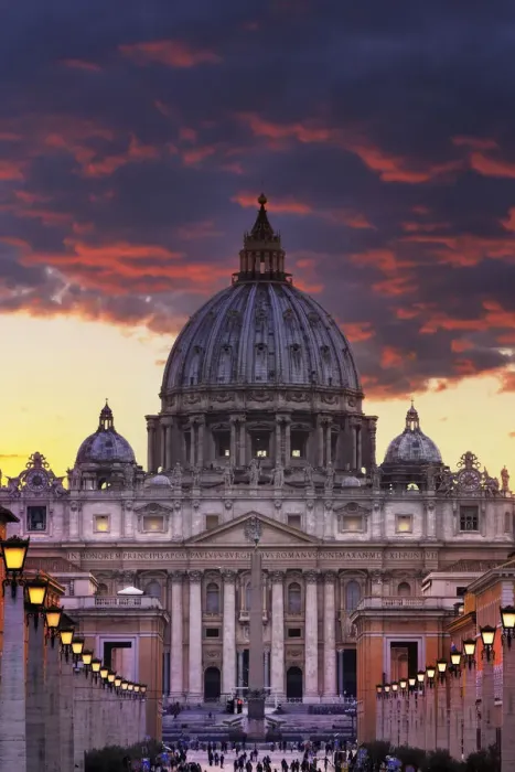 Framed Print : Italy, Rome, St. Peter Basilica by night reflecting on Tevere river Framed Print : Italy, Rome, St. Peter Basilica by night reflecting on Tevere river