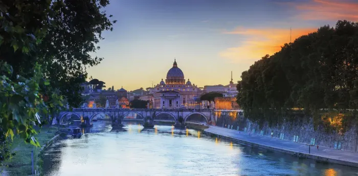 Framed Print : Italy, Rome, St. Peter Basilica by night reflecting on Tevere river Framed Print : Italy, Rome, St. Peter Basilica by night reflecting on Tevere river