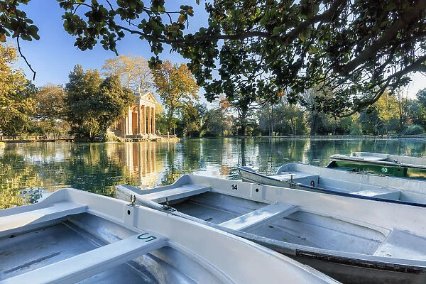 Italy, Rome, Villa Borghese lake