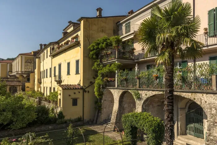 Framed Print : Italy, Tuscany, courtyards in Pontremoli Framed Print : Italy, Tuscany, courtyards in Pontremoli