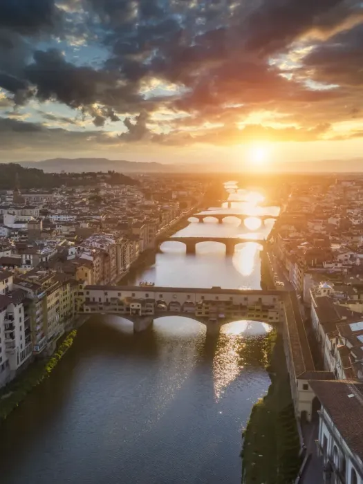 Framed Print : Italy, Tuscany, Florence, Ponte Vecchio, Arno river and Firenze city center Framed Print : Italy, Tuscany, Florence, Ponte Vecchio, Arno river and Firenze city center