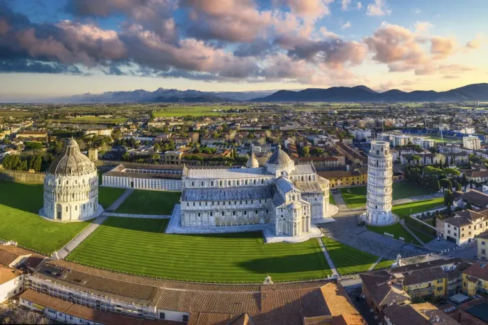 Framed Print : Italy, Tuscany, Pisa, Piazza dei Miracoli, Leaning tower and Cathedral Framed Print : Italy, Tuscany, Pisa, Piazza dei Miracoli, Leaning tower and Cathedral