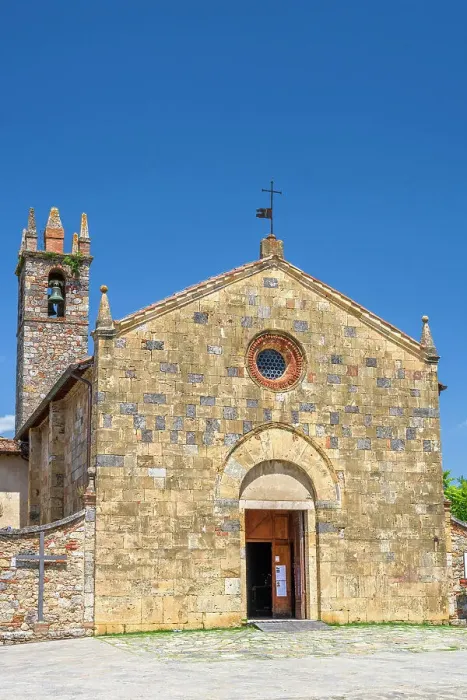 Framed Print : Italy, Tuscany, Province of Siena. Monteriggioni. the church Framed Print : Italy, Tuscany, Province of Siena. Monteriggioni. the church