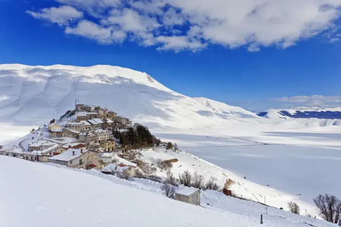 Framed Print : Italy, Umbria, Perugia district, Monti Sibillini NP, Norcia, Castelluccio di Norcia Framed Print : Italy, Umbria, Perugia district, Monti Sibillini NP, Norcia, Castelluccio di Norcia