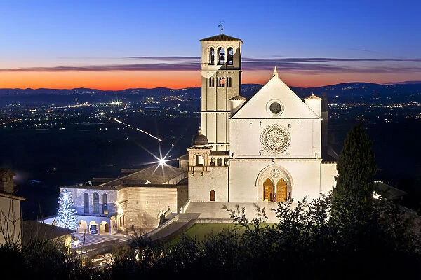 Italy, Umbria, Perugia district, Assisi, Basilica of San Francesco. Christmas tree