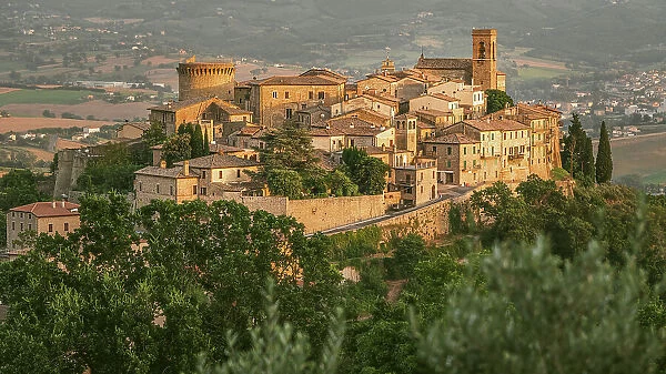 Italy, Umbria. The picturesque village of Gualdo Cattaneo near to Montefalco